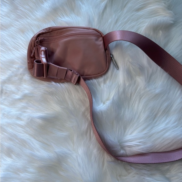 Lululemon Athletica Pink Belt Bag - Picture 6 of 7